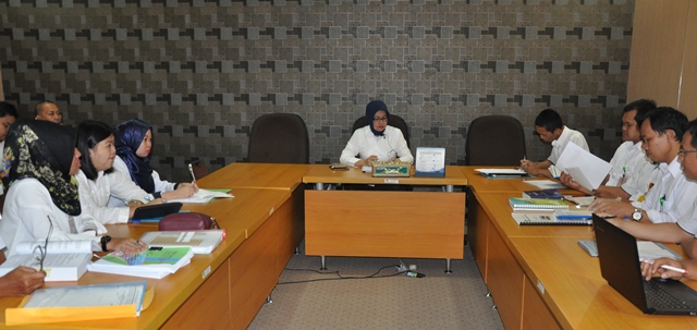 Rapat Tim Kecil RKPD (Progres Draft RKPD 2017 dan Penyiapan Bahan Arah Kebijakan 2017)