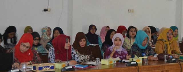 Rapat Persiapan Penyusunan Aplikasi IT untuk Penanggulangan Kemiskinan